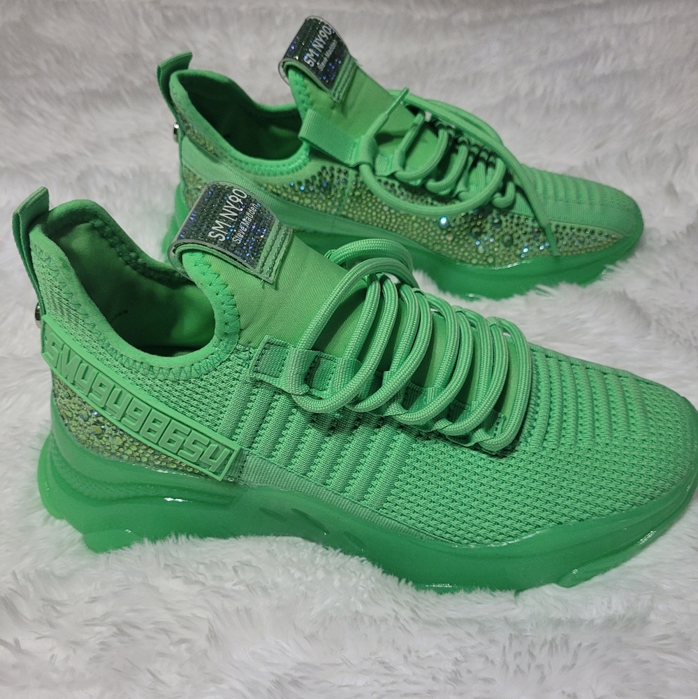 New Steve Madden maxima Light green althetic shoes.
